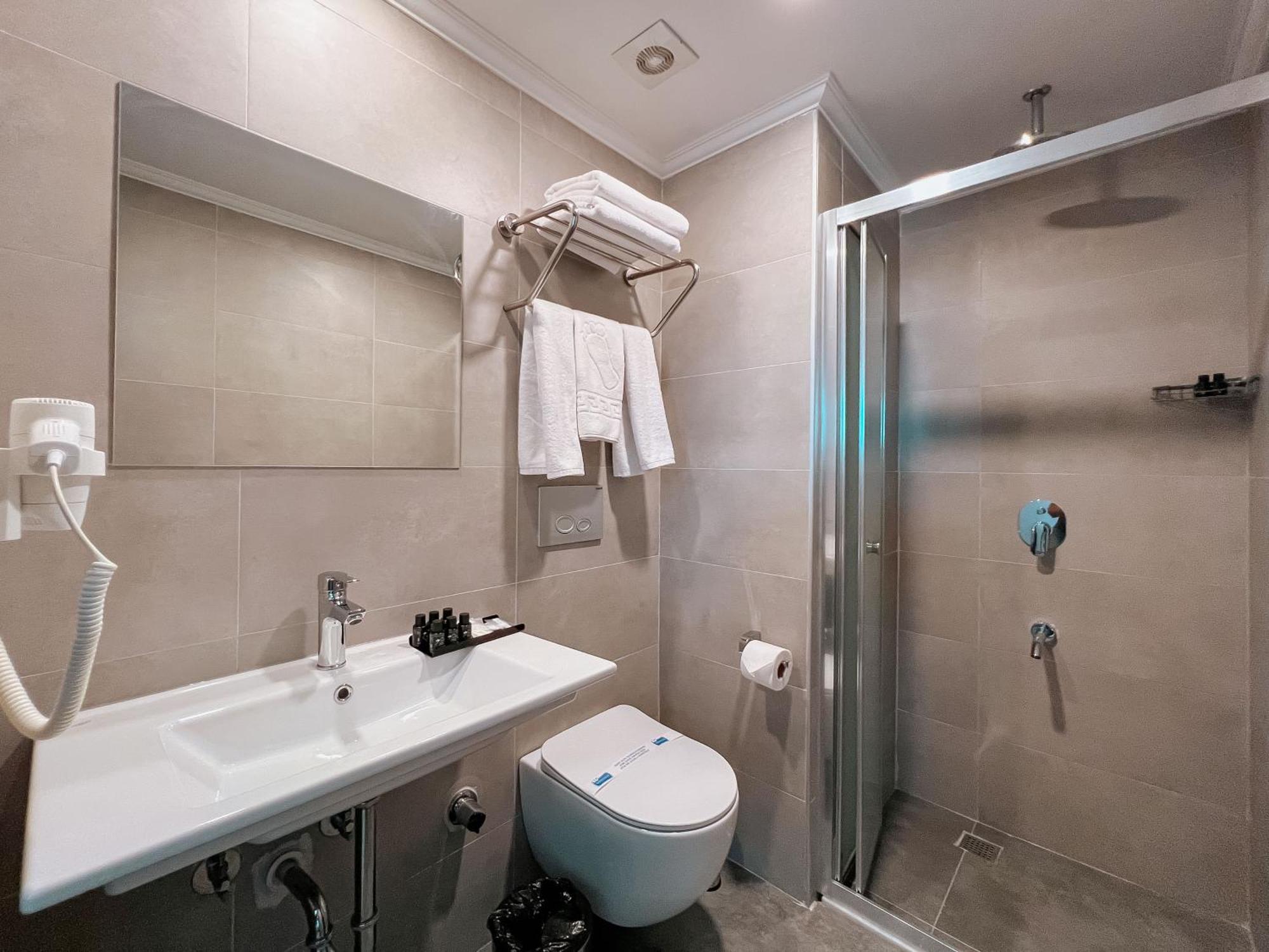 Yalcindag Otel Бурдур Экстерьер фото